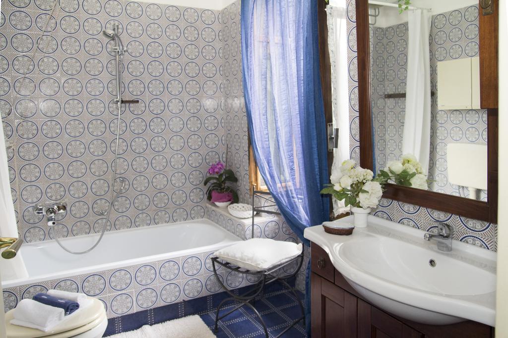 B&B Casa Carla ピネローロ 部屋 写真